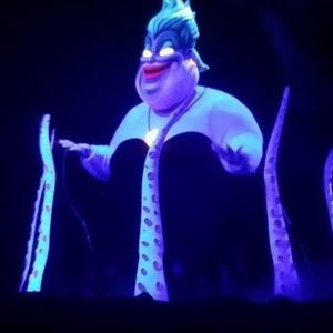 Meet your Posher, Kay